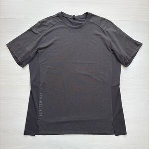 Lululemon Men's XXL  Grey Stretch L98-020/LTT Short Sleeve Always Agile Tee Gym